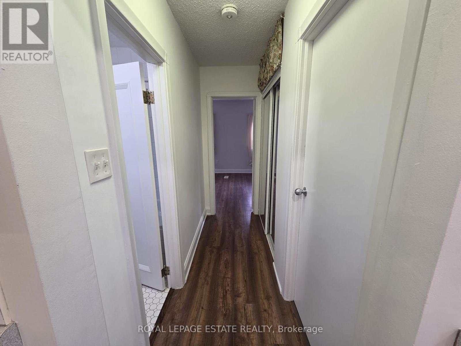 Main - 19 Orley Avenue, Toronto, Ontario  M4C 2B8 - Photo 13 - E12574996