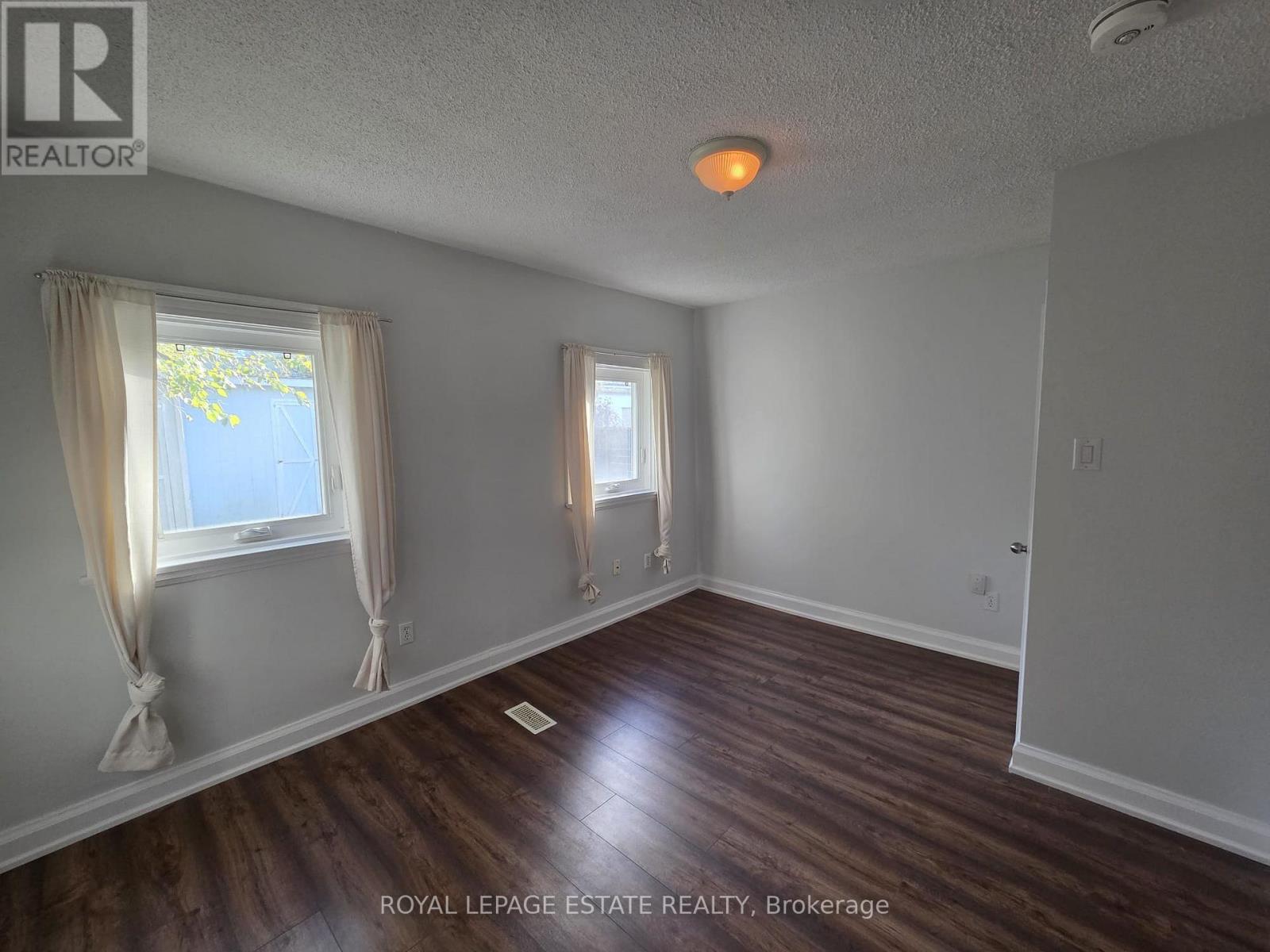 Main - 19 Orley Avenue, Toronto, Ontario  M4C 2B8 - Photo 17 - E12574996