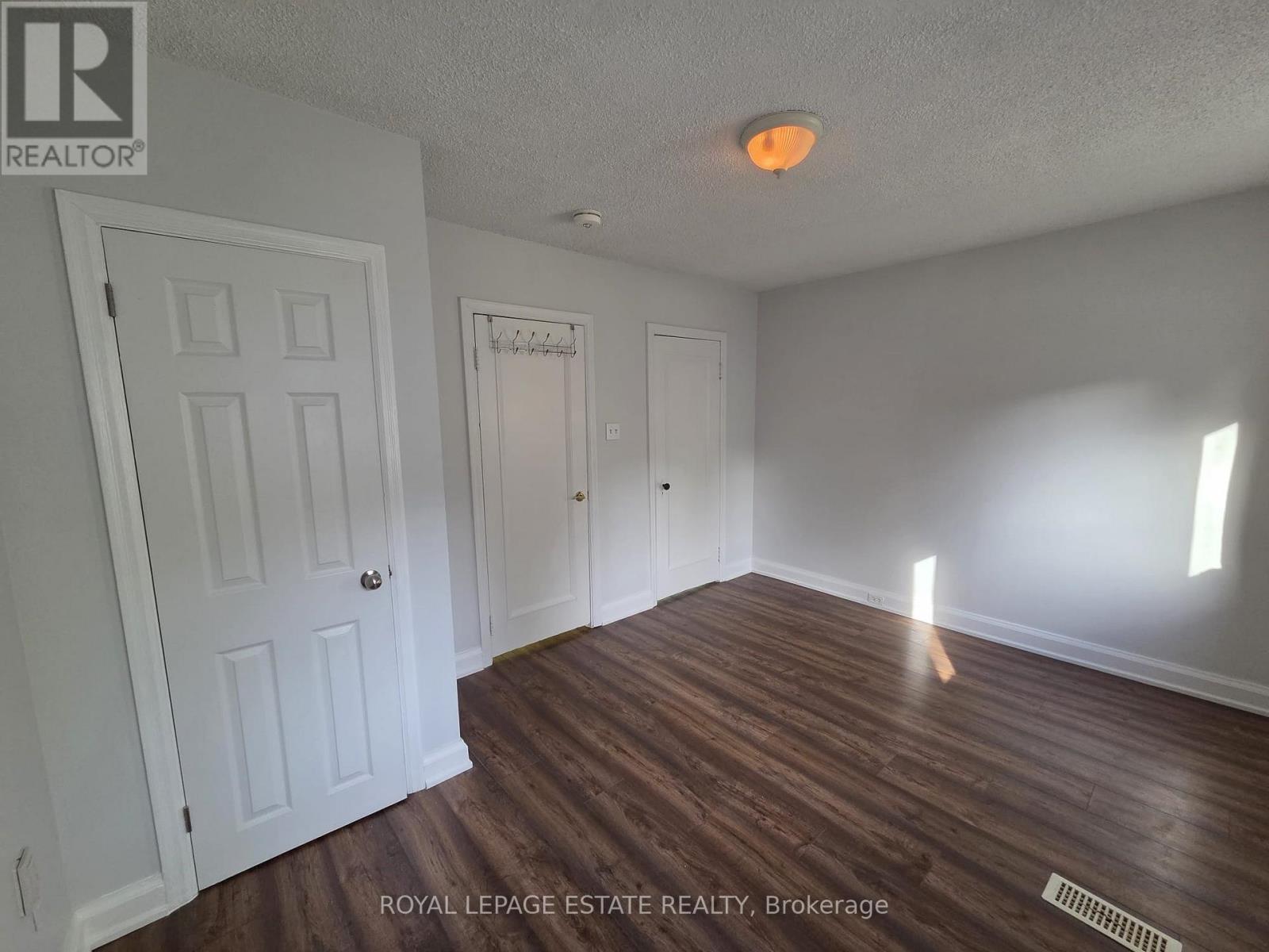 Main - 19 Orley Avenue, Toronto, Ontario  M4C 2B8 - Photo 19 - E12574996