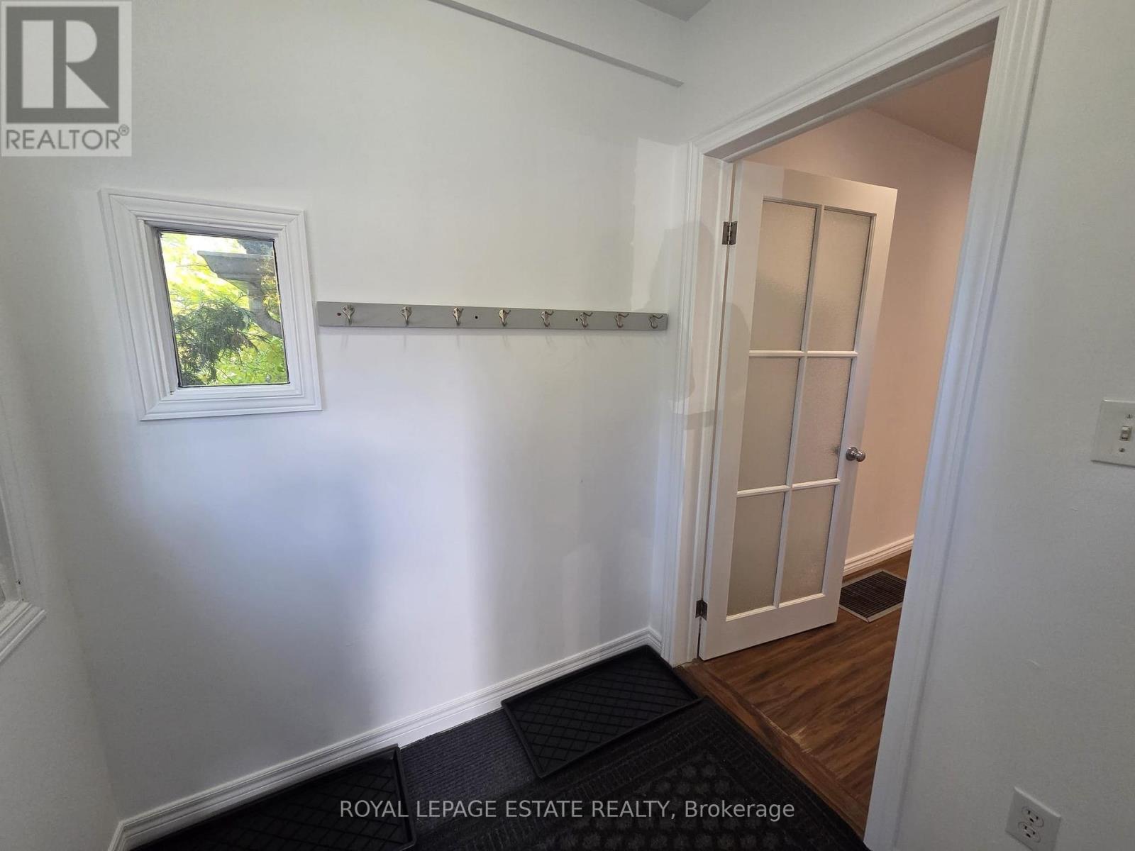 Main - 19 Orley Avenue, Toronto, Ontario  M4C 2B8 - Photo 2 - E12574996