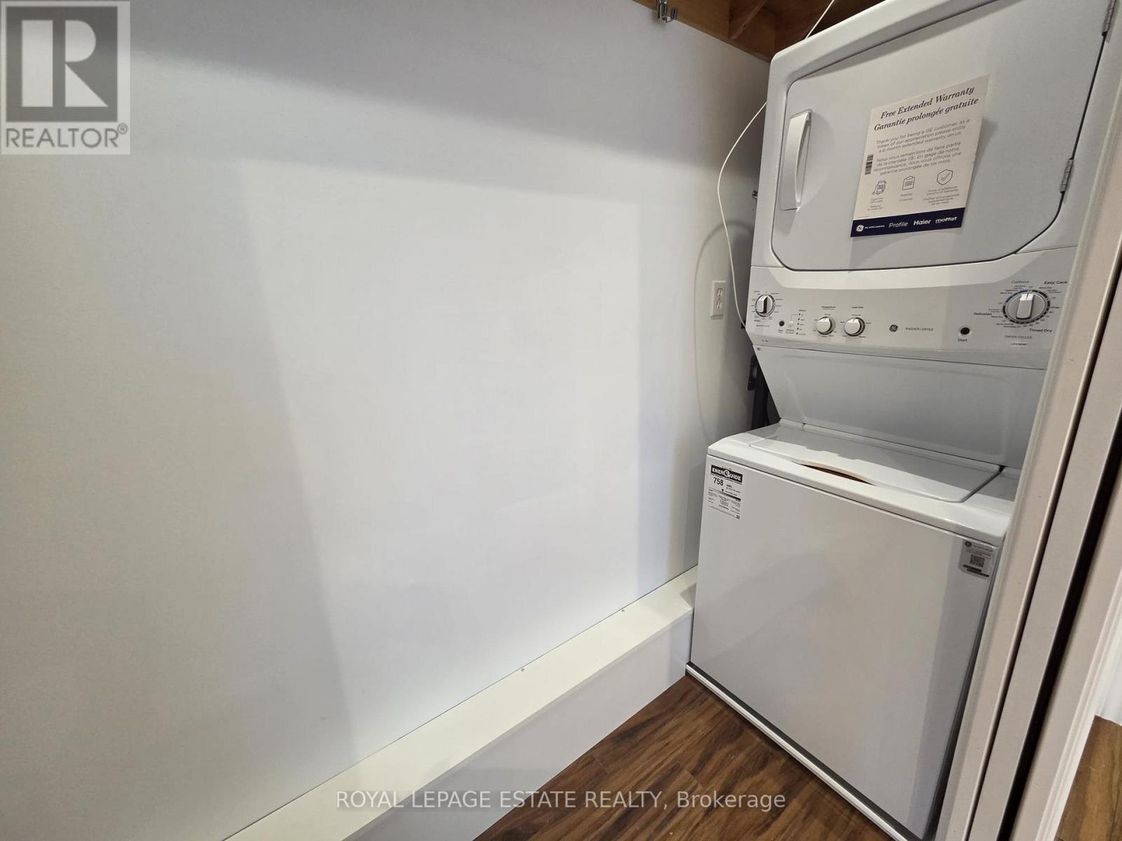 Main - 19 Orley Avenue, Toronto, Ontario  M4C 2B8 - Photo 8 - E12574996