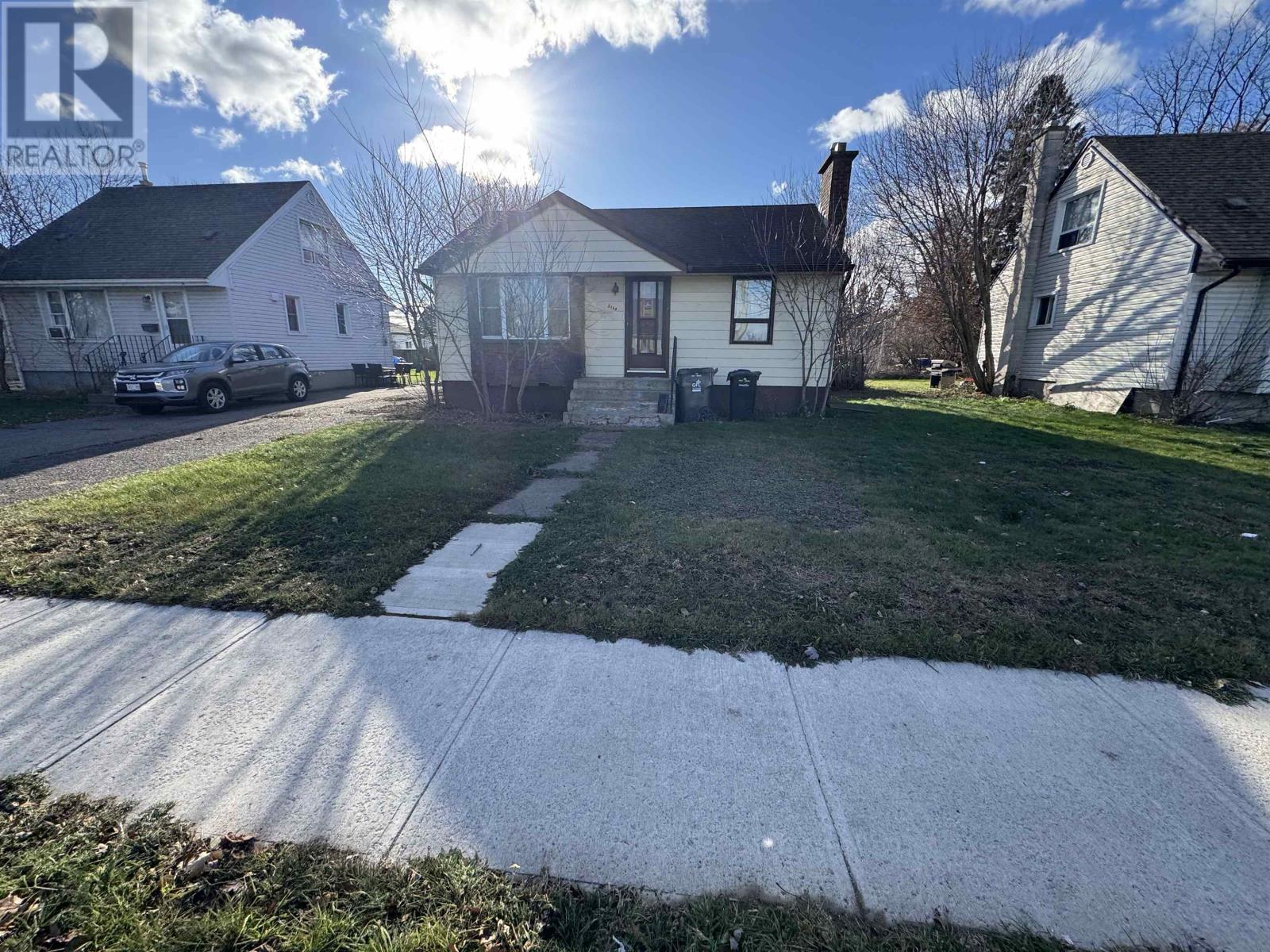 2134 Ridgeway St E, Thunder Bay, Ontario  P7E 5J9 - Photo 2 - TB253551