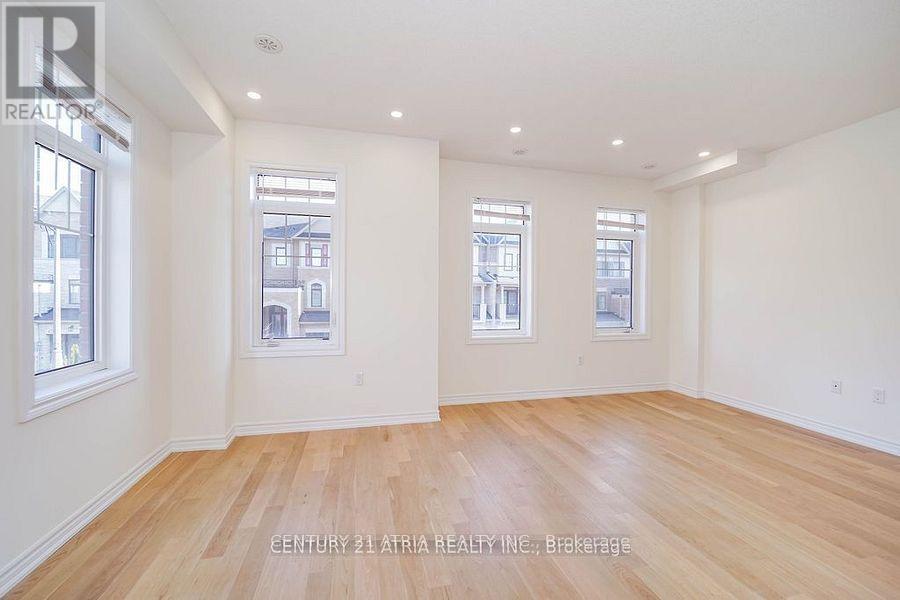 34 Isabella Peach Drive, Markham, Ontario  L6C 0Y9 - Photo 10 - N12574856