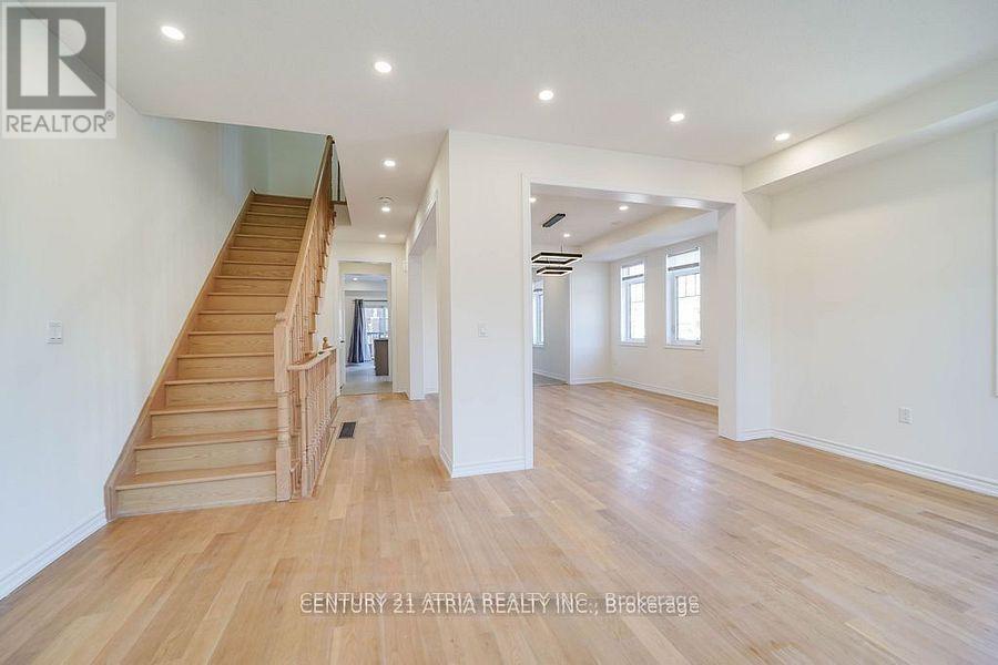 34 Isabella Peach Drive, Markham, Ontario  L6C 0Y9 - Photo 14 - N12574856