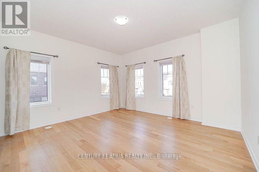 34 Isabella Peach Drive, Markham, Ontario  L6C 0Y9 - Photo 23 - N12574856