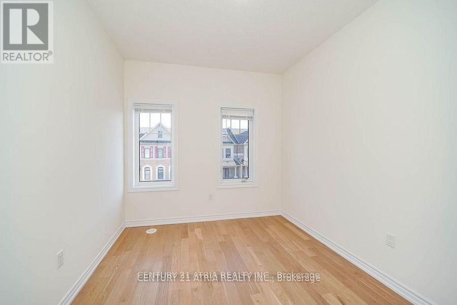 34 Isabella Peach Drive, Markham, Ontario  L6C 0Y9 - Photo 32 - N12574856