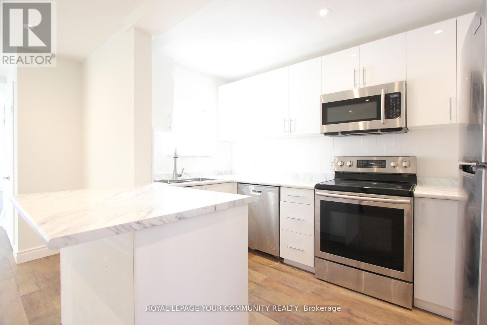 240 Royal Road, Georgina, Ontario  L4P 2T8 - Photo 19 - N12574860