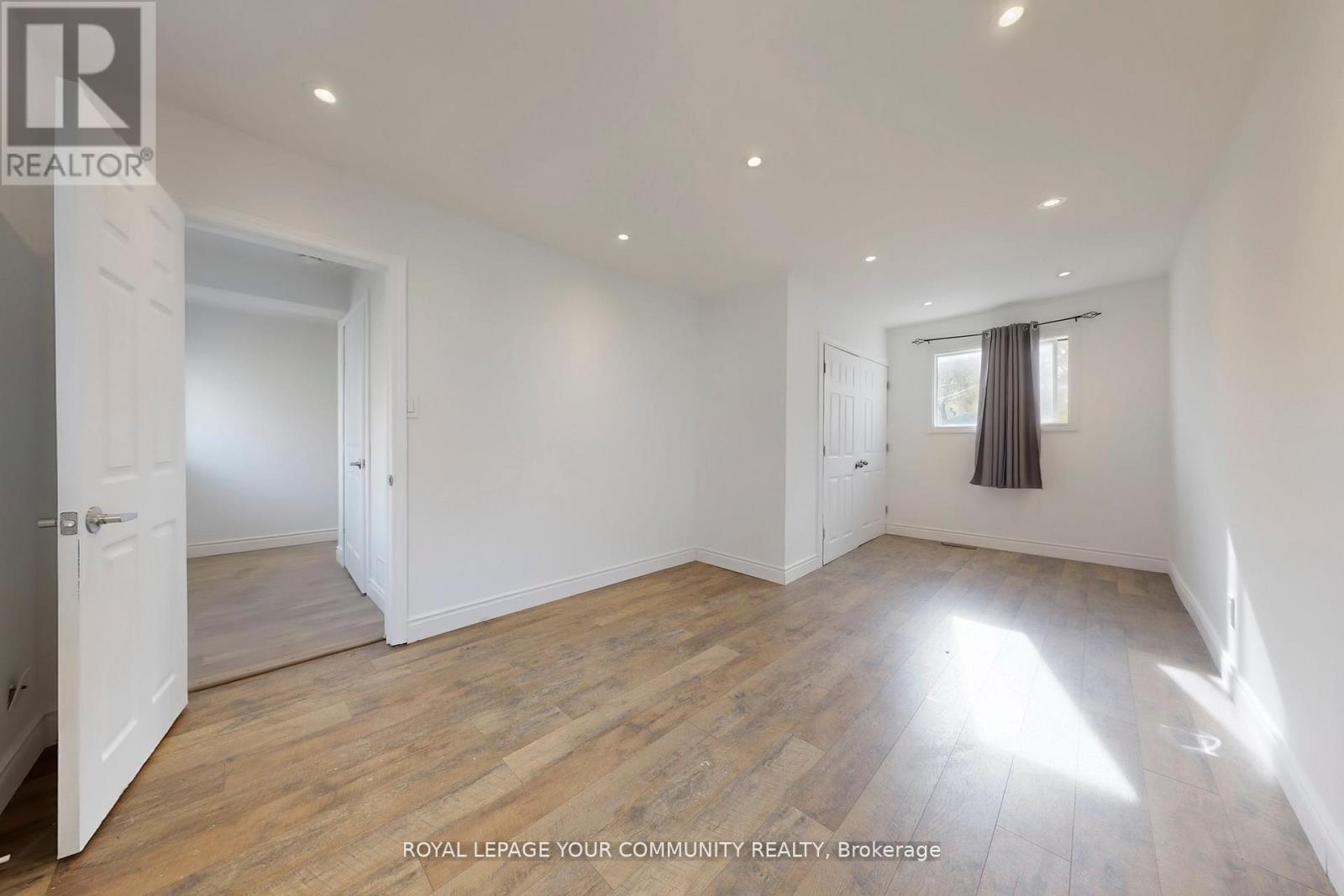 240 Royal Road, Georgina, Ontario  L4P 2T8 - Photo 30 - N12574860