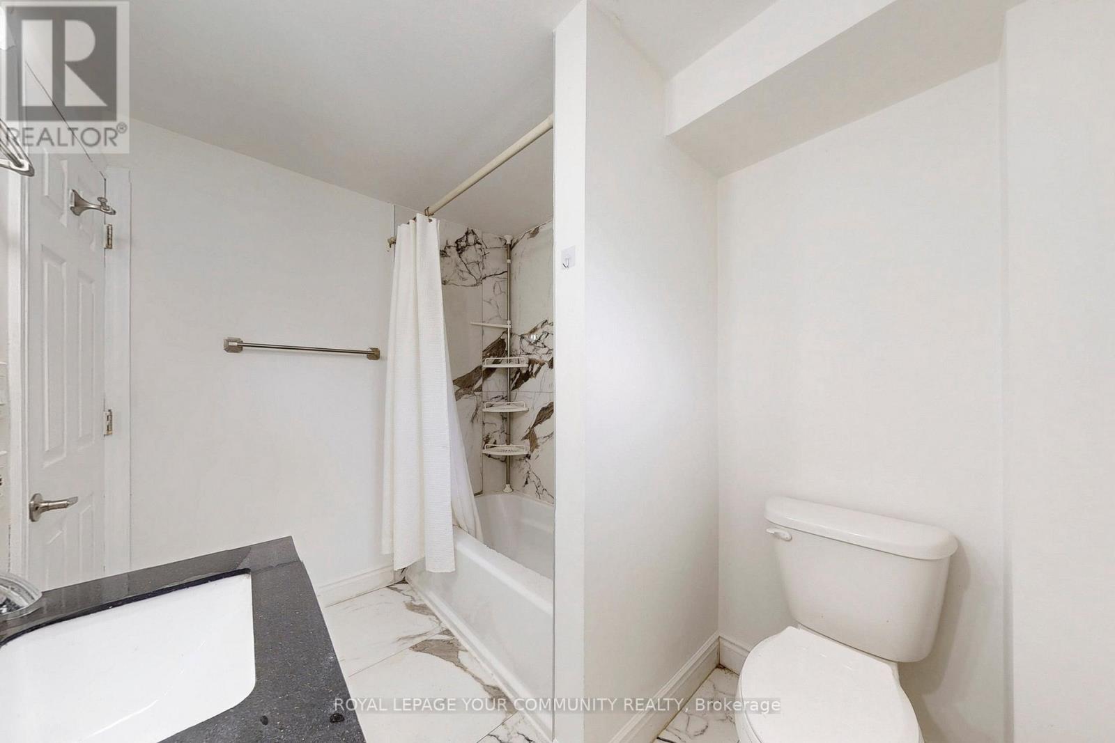 240 Royal Road, Georgina, Ontario  L4P 2T8 - Photo 35 - N12574860