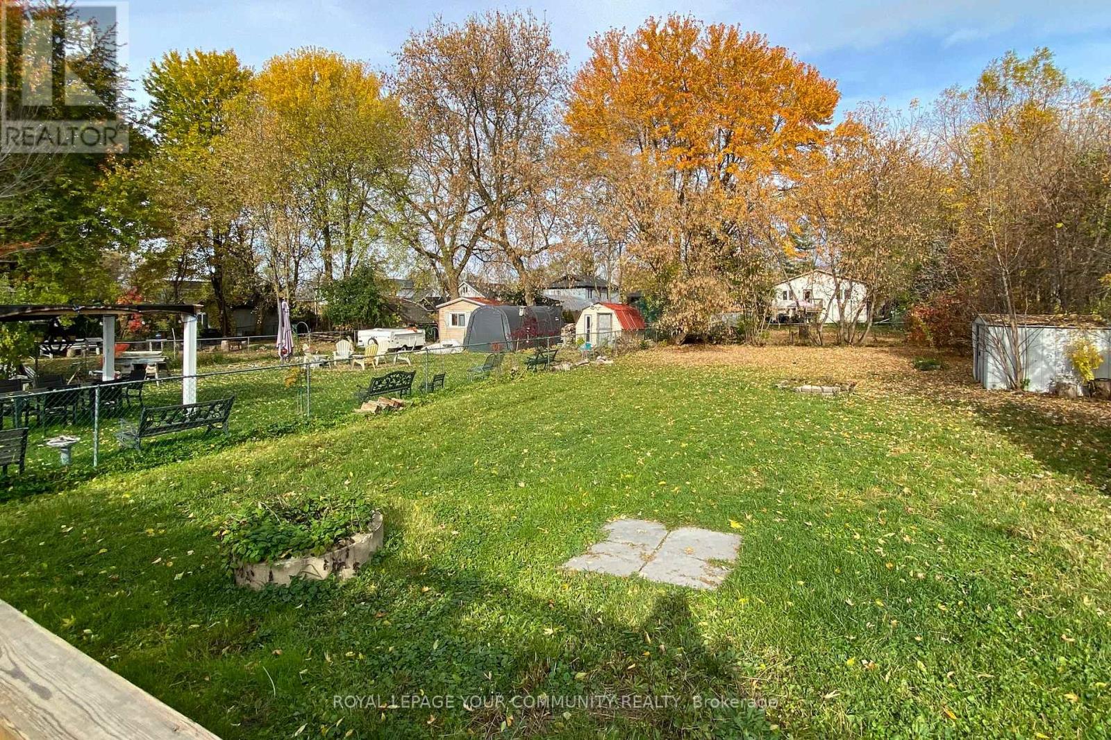 240 Royal Road, Georgina, Ontario  L4P 2T8 - Photo 44 - N12574860