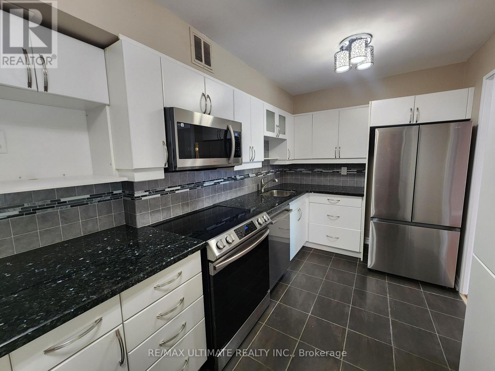 309 - 50 Inverlochy Boulevard, Markham, Ontario  L3T 4T6 - Photo 10 - N12574898