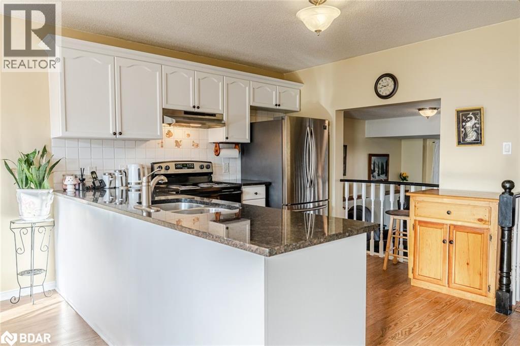 222 Country Lane, Barrie, Ontario  L4N 0W1 - Photo 2 - 40789827