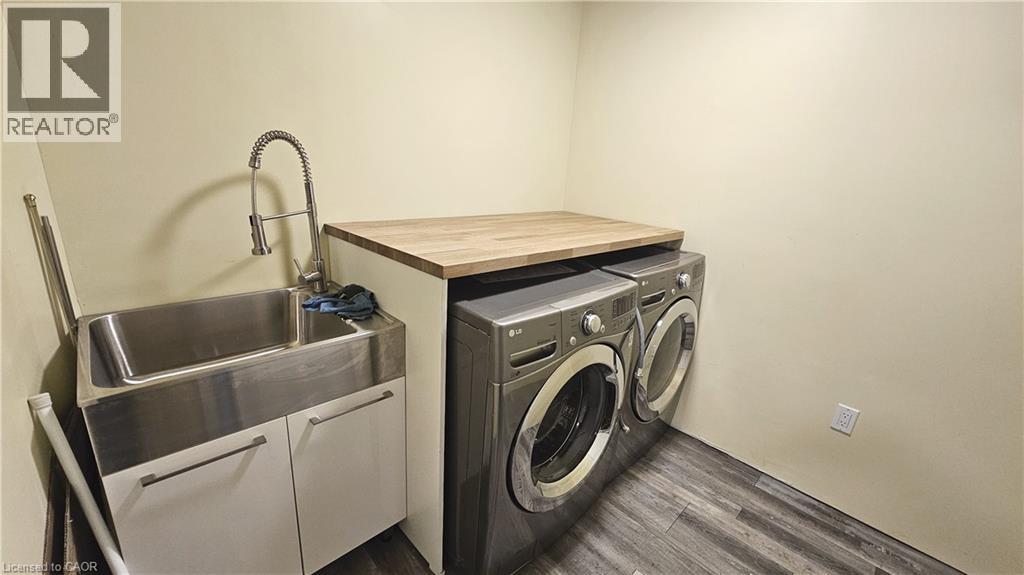 29 Folkstone Crescent, Kitchener, Ontario  N2E 2T1 - Photo 23 - 40790326