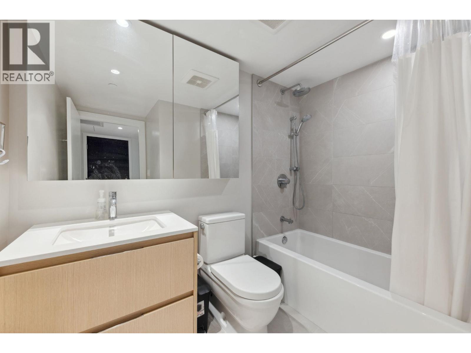 805 1500 Fern Street, North Vancouver, British Columbia  V7J 0E6 - Photo 7 - R3069909