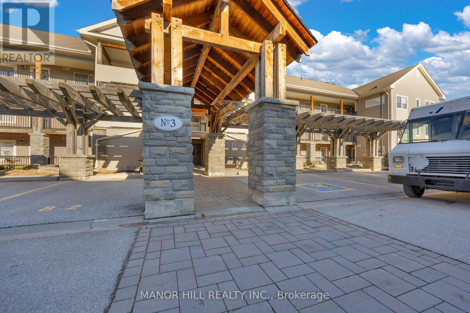 205 - 3 BRANDY LANE DRIVE, Collingwood, Ontario