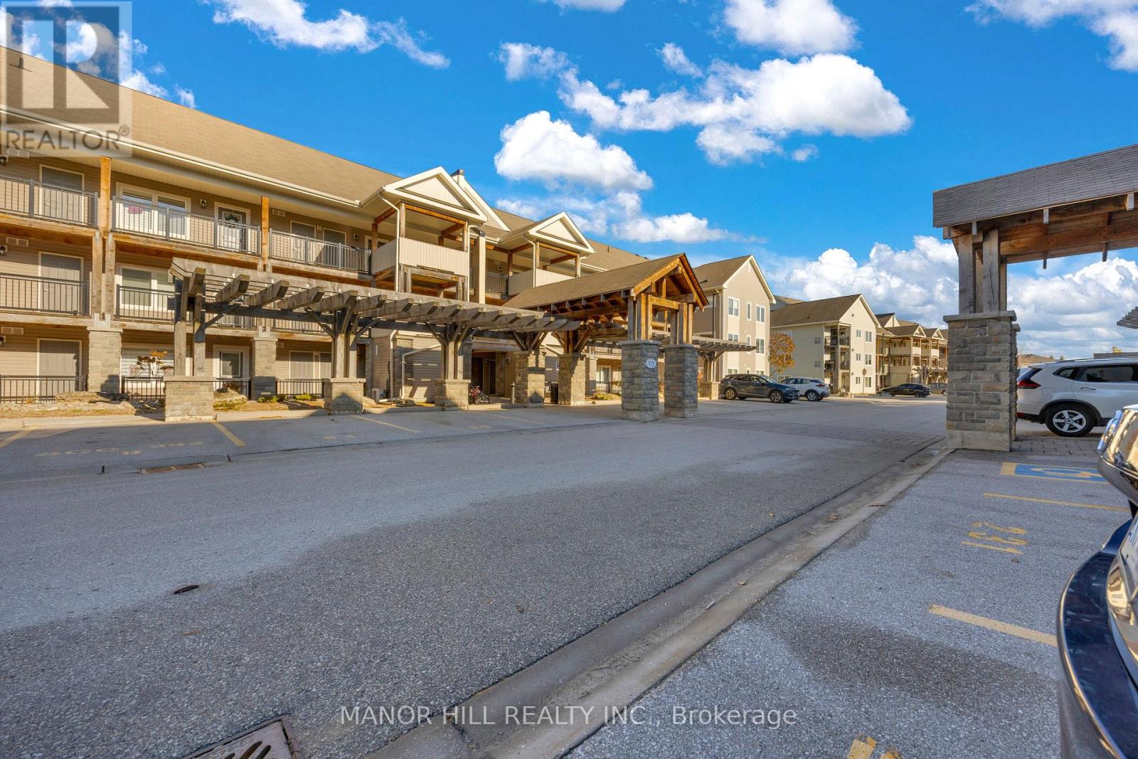 205 - 3 Brandy Lane Drive, Collingwood, Ontario  L9Y 0X4 - Photo 2 - S12574958