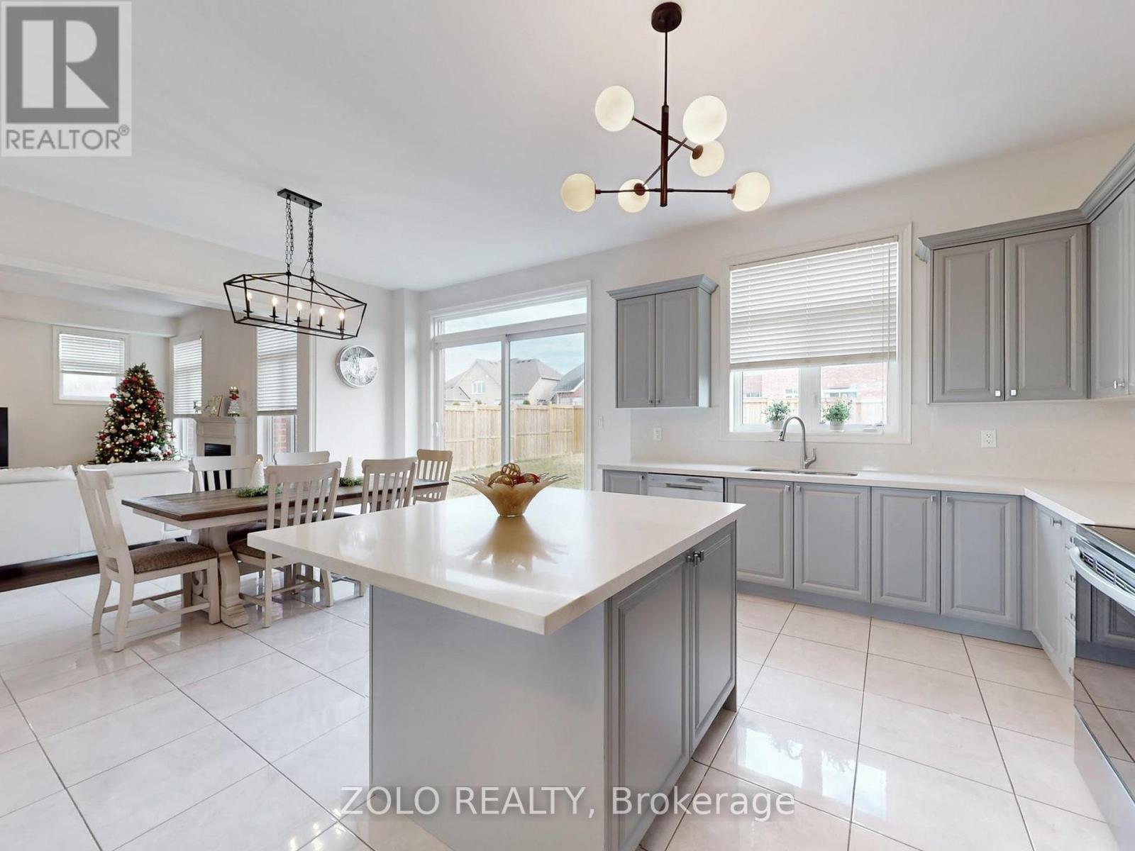 5 Jack Crescent, Springwater, Ontario  L9X 0S6 - Photo 12 - S12574992