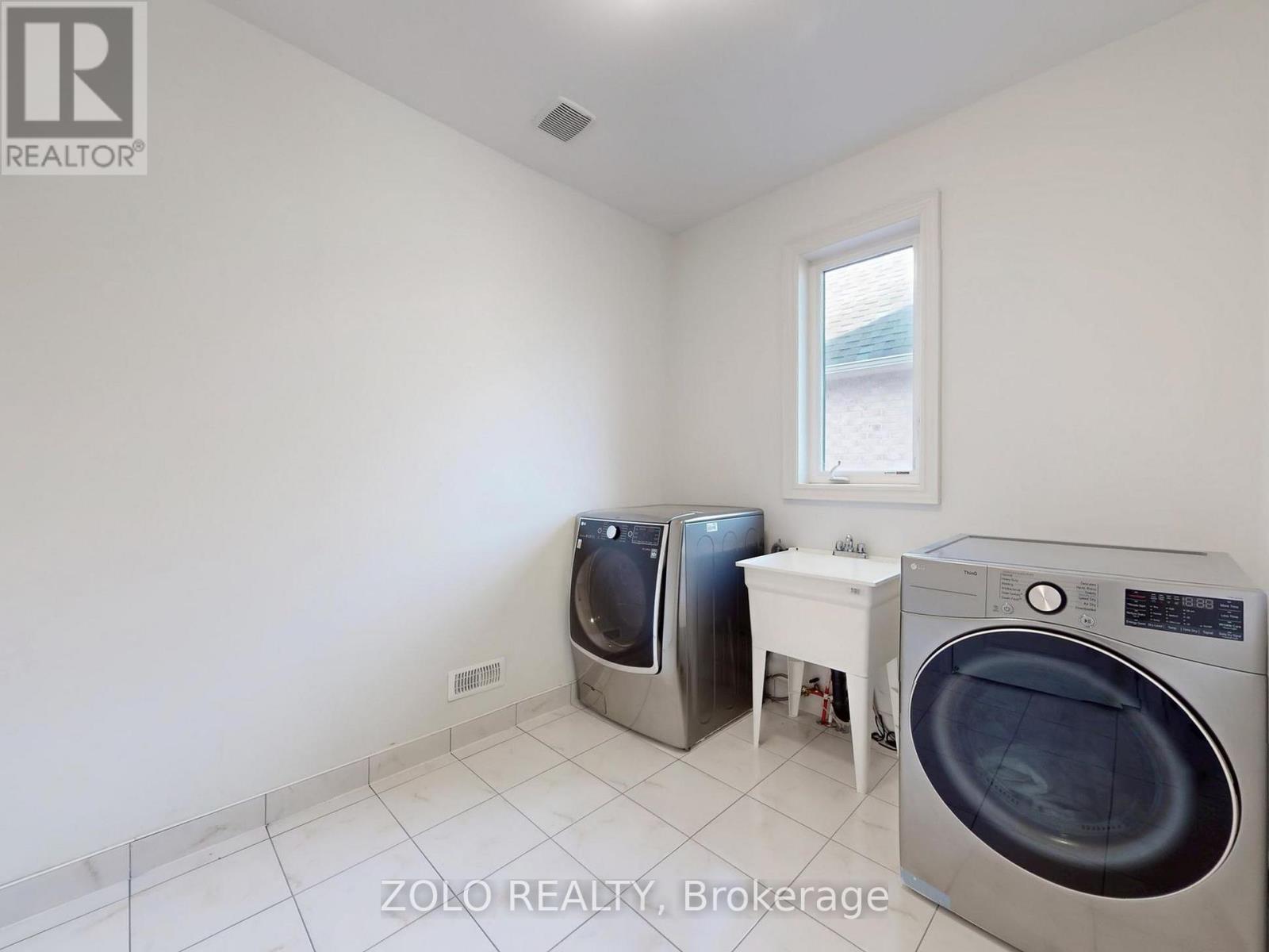 5 Jack Crescent, Springwater, Ontario  L9X 0S6 - Photo 45 - S12574992