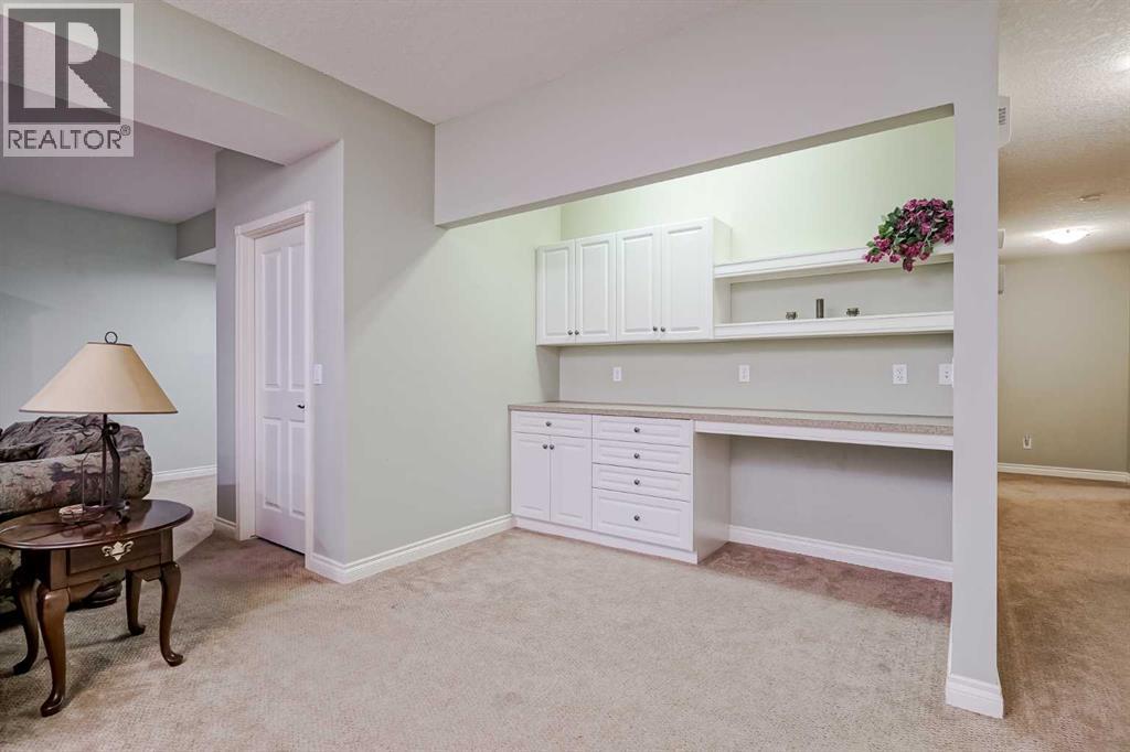 47 Rockywood Circle Nw, Calgary, Alberta  T3G 5W2 - Photo 30 - A2256444