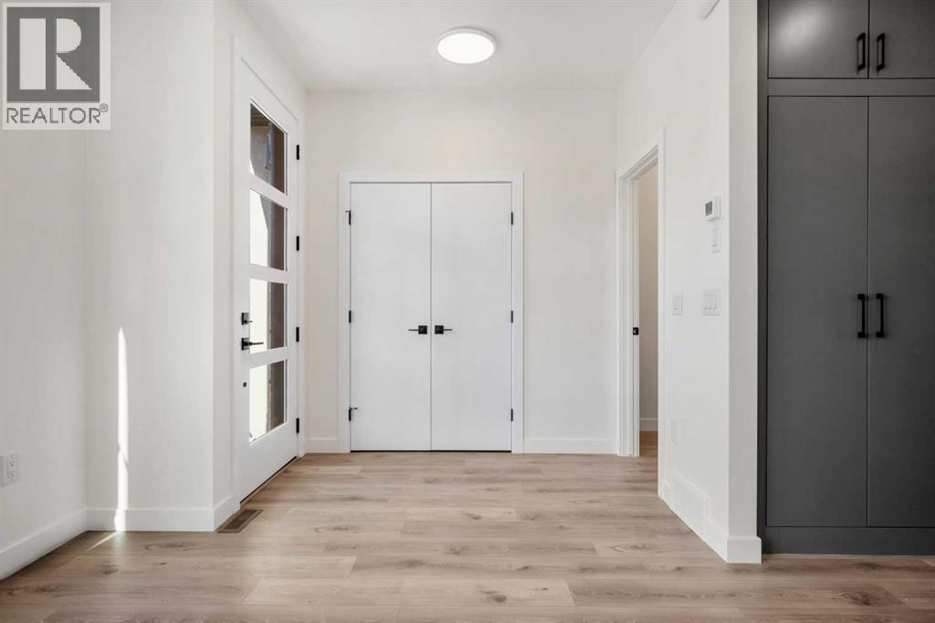 2352 7 Street Nw, Calgary, Alberta  T2M 1T1 - Photo 9 - A2270005