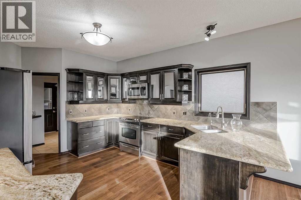 60 Mckenzie Lake Crescent Se, Calgary, Alberta  T2Z 2P1 - Photo 12 - A2270620