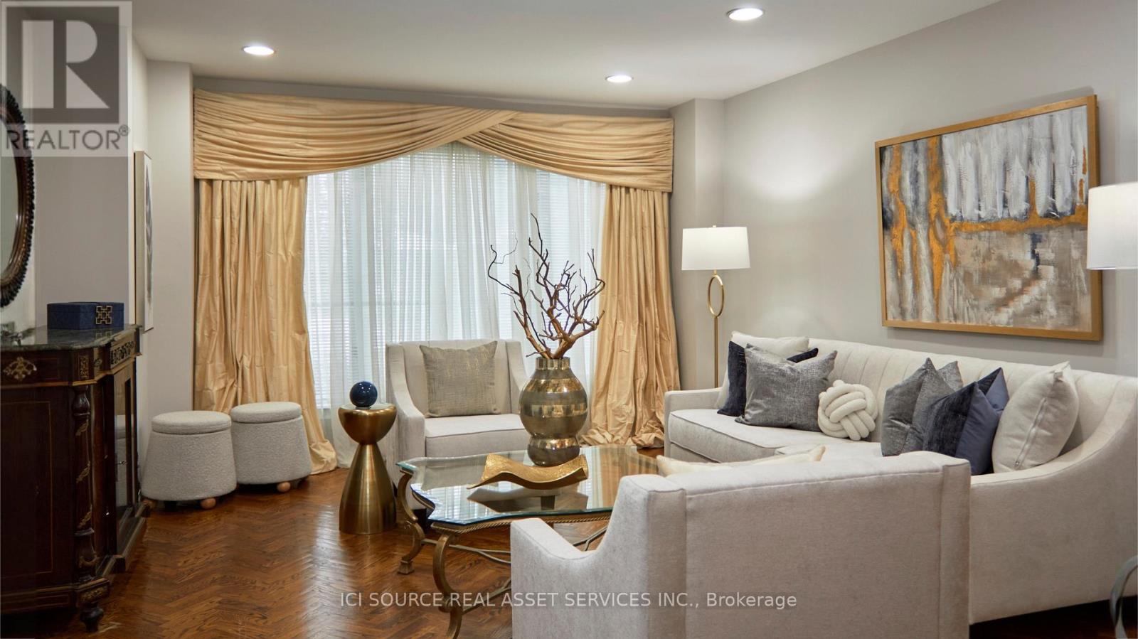 104 Almore Avenue, Toronto, Ontario  M3H 2H5 - Photo 9 - C12414211