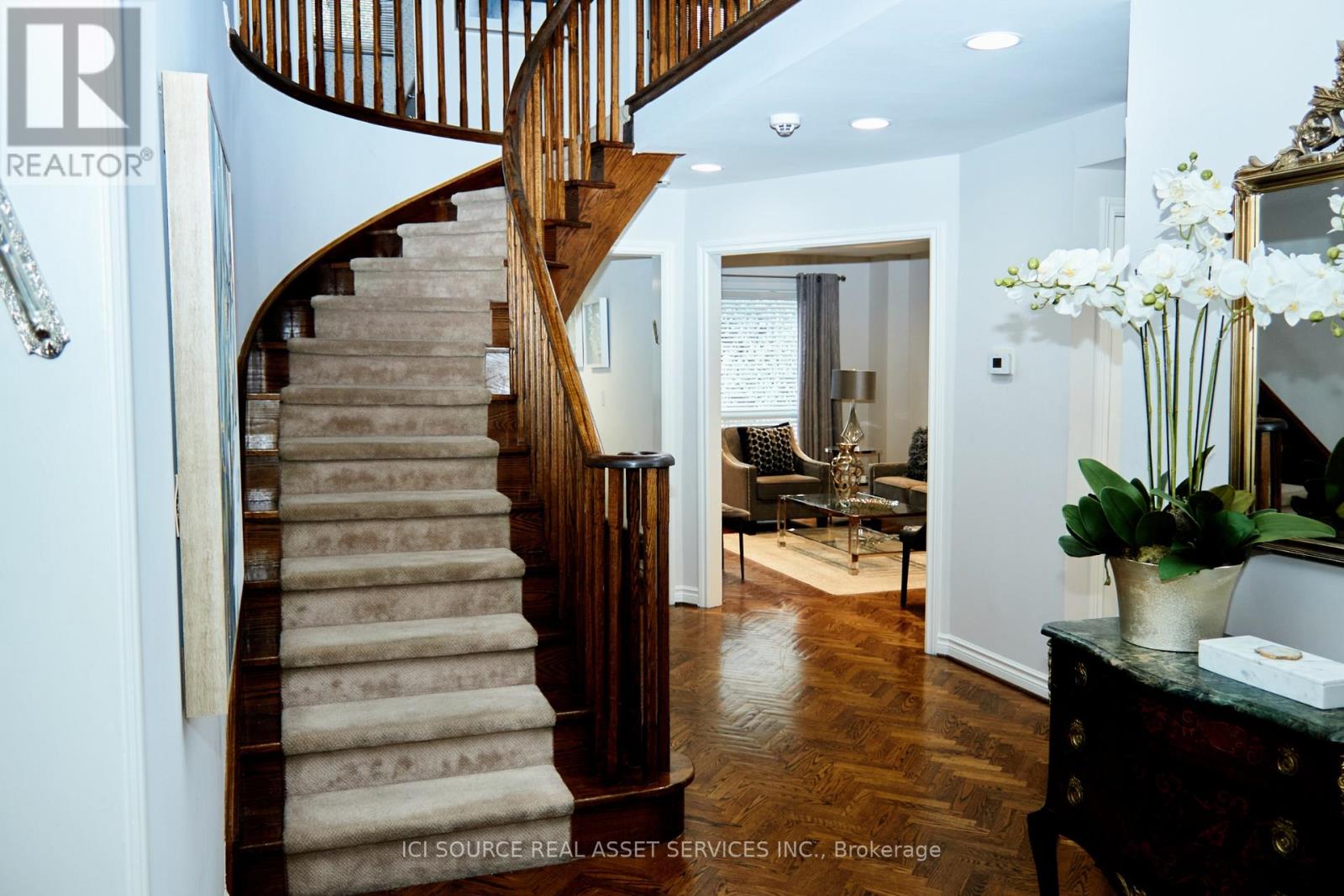 104 Almore Avenue, Toronto, Ontario  M3H 2H5 - Photo 20 - C12414211