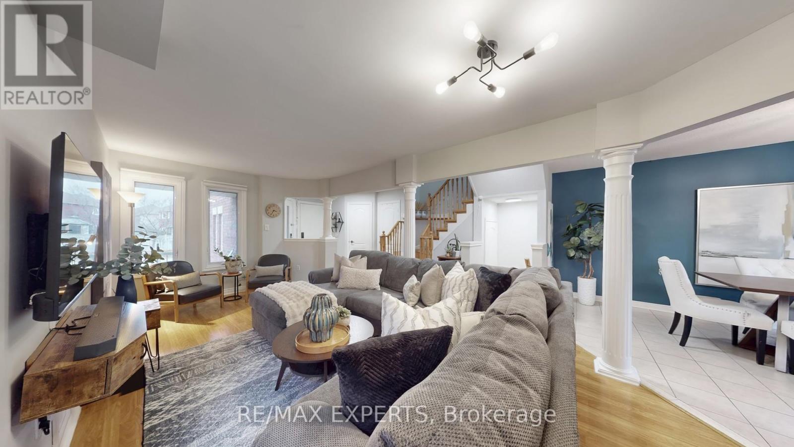 21 Wakely Boulevard, Caledon, Ontario  L7E 2H4 - Photo 2 - W12574704