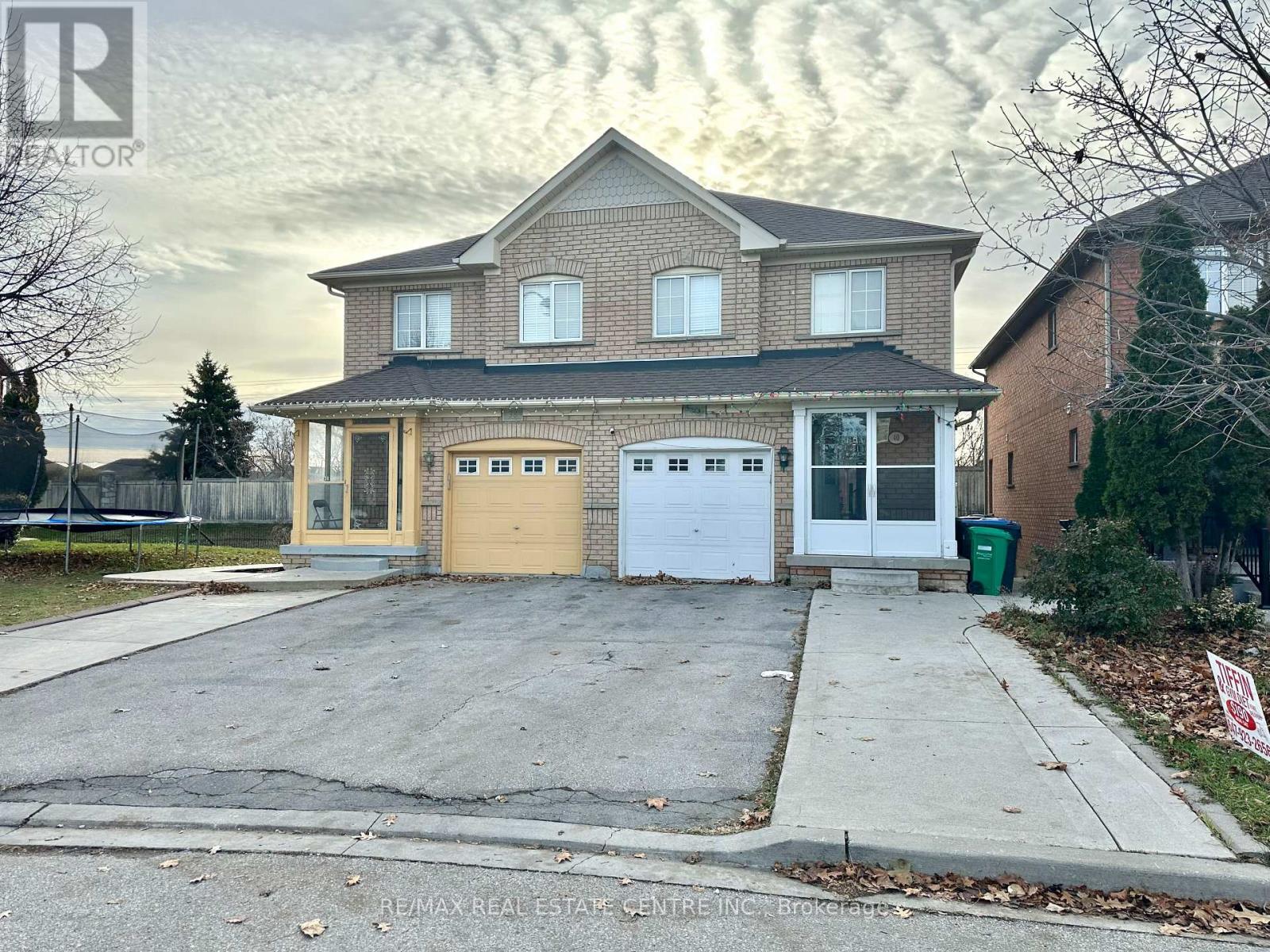 40 RIDGEFIELD COURT, Brampton, Ontario