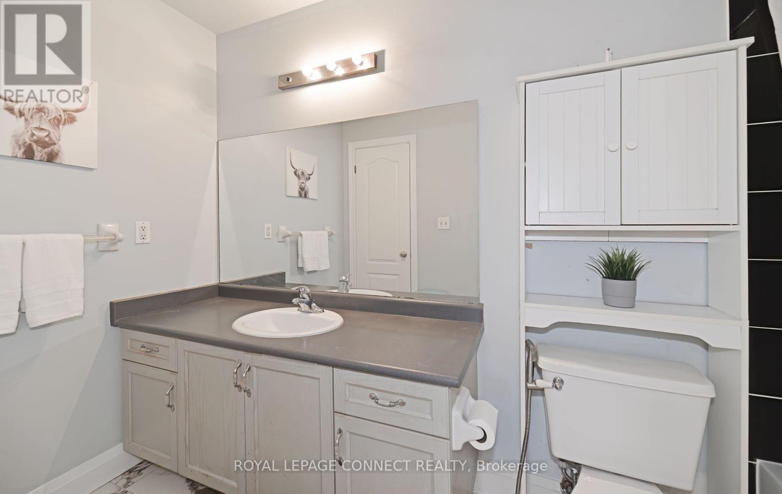 154 Pressed Brick Drive, Brampton (Brampton North), Ontario  L6V 4K6 - Photo 23 - W12574836