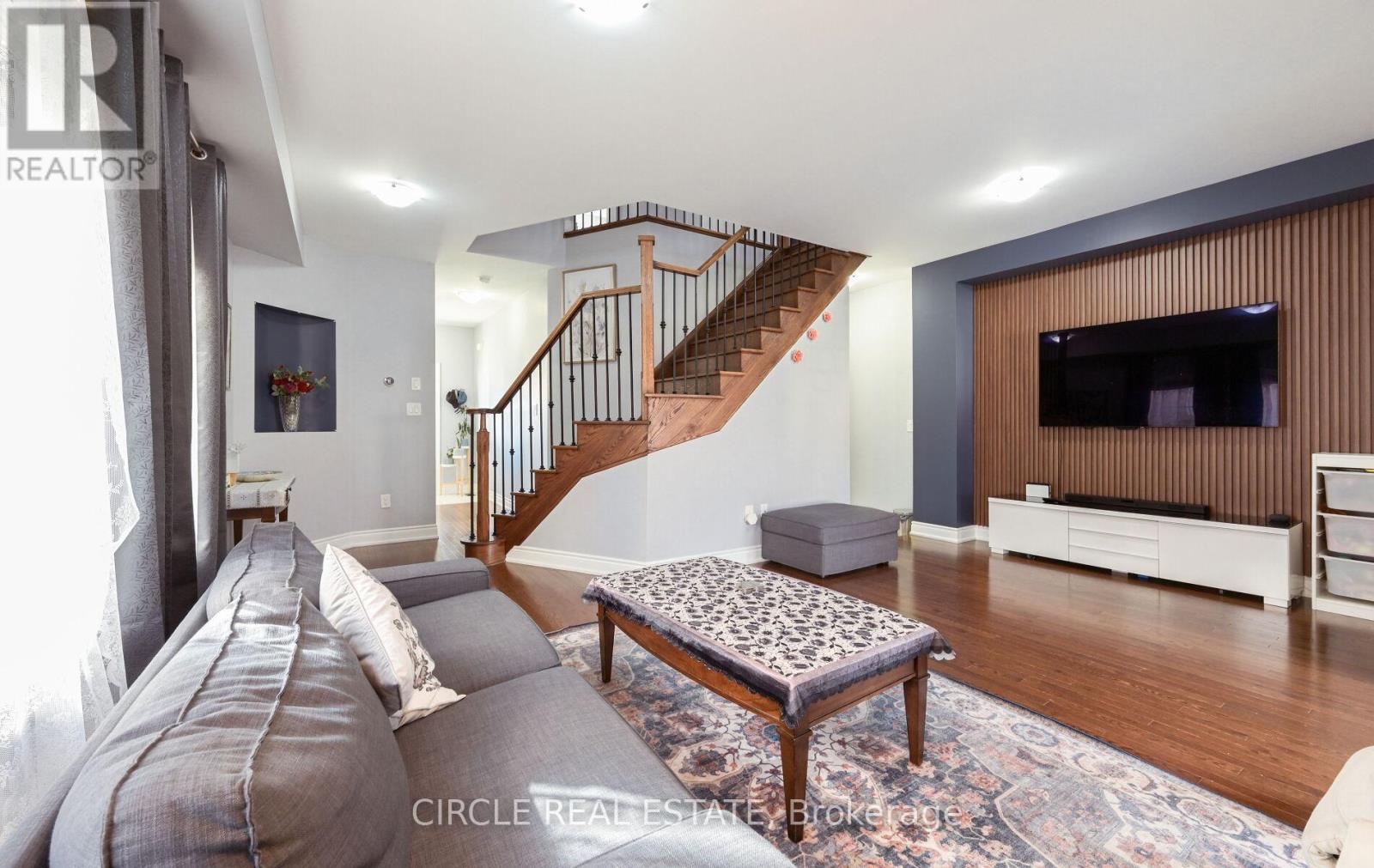 22 Brussels Avenue, Brampton, Ontario  L6Z 0A5 - Photo 7 - W12574838