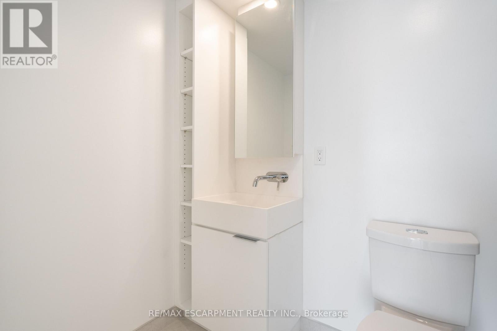 309 - 370 Martha Street, Burlington, Ontario  L7R 0G9 - Photo 19 - W12574840