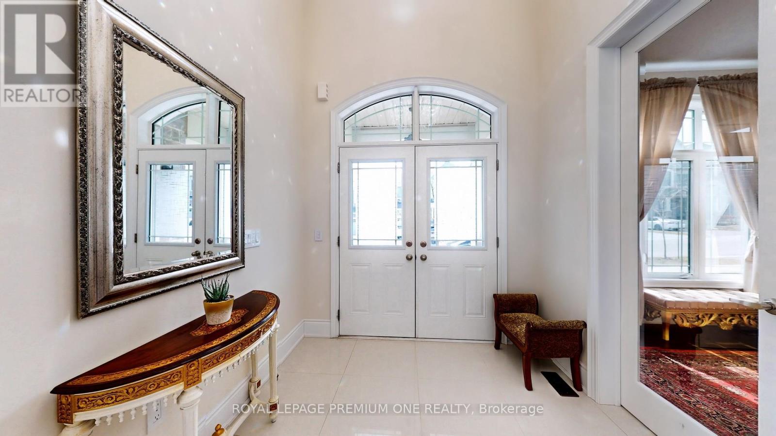 52 Daisy Meadow Crescent, Caledon, Ontario  L7C 4G3 - Photo 2 - W12574876