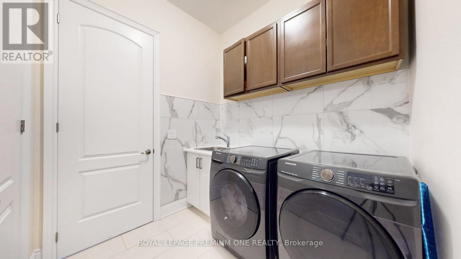 52 Daisy Meadow Crescent, Caledon, Ontario  L7C 4G3 - Photo 21 - W12574876