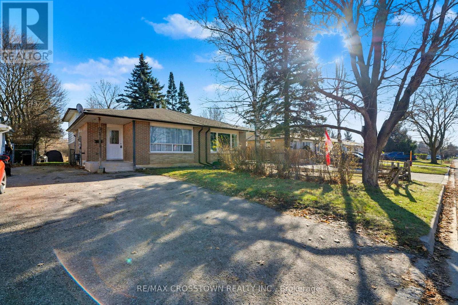 71 Edelwild Drive Nw, Orangeville, Ontario  L9W 2Y4 - Photo 2 - W12574928