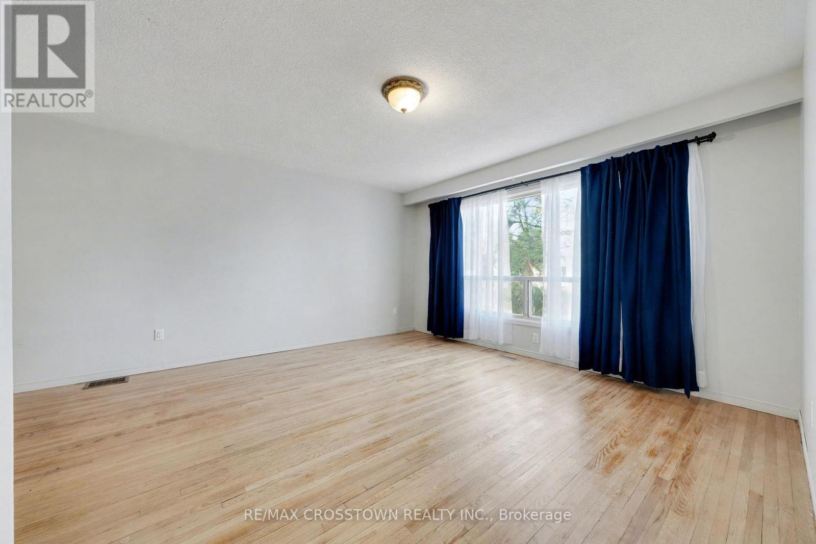 71 Edelwild Drive Nw, Orangeville, Ontario  L9W 2Y4 - Photo 9 - W12574928