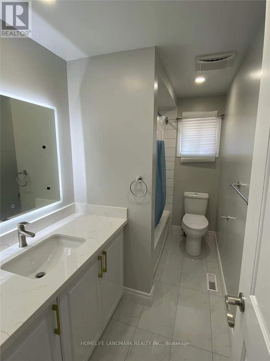 1593 Parish Lane, Oakville, Ontario  L6M 3E2 - Photo 2 - W12574948