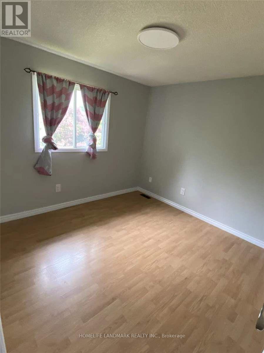 1593 Parish Lane, Oakville, Ontario  L6M 3E2 - Photo 3 - W12574948