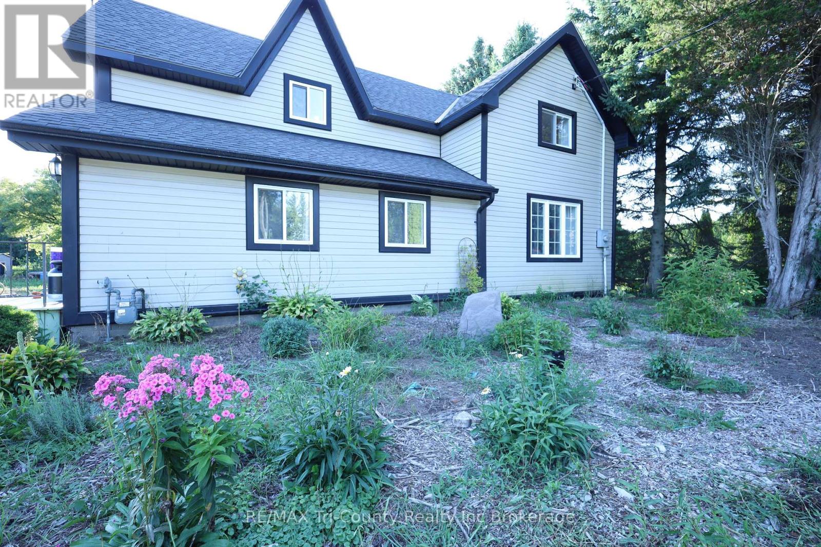 853 Norfolk County 28 Road, Norfolk, Ontario  N0E 1G0 - Photo 31 - X12575076