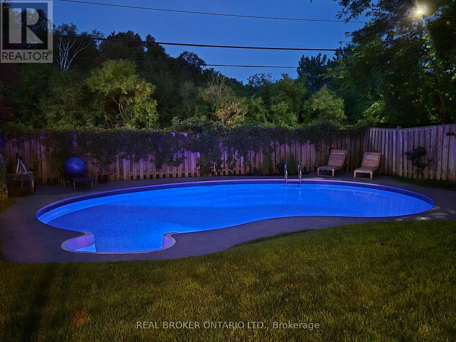 662 Cognac Crescent, Pickering, Ontario  L1X 1L7 - Photo 40 - E12563048