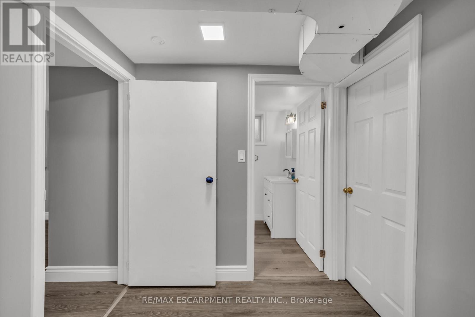 Lower - 143 Highridge Avenue, Hamilton, Ontario  L8E 3L5 - Photo 19 - X12574714