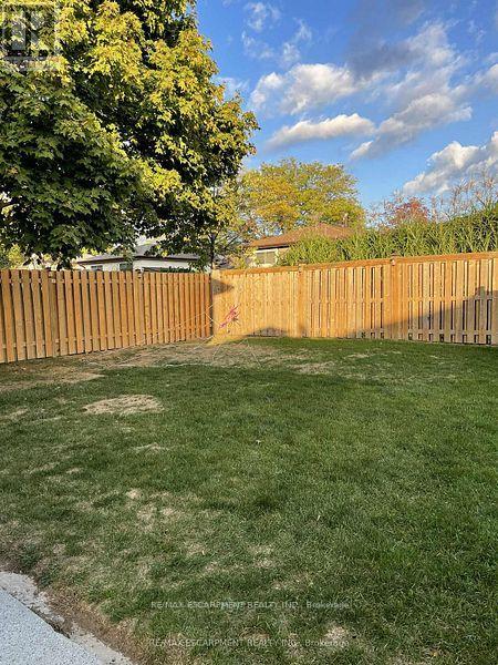 Lower - 143 Highridge Avenue, Hamilton, Ontario  L8E 3L5 - Photo 28 - X12574714