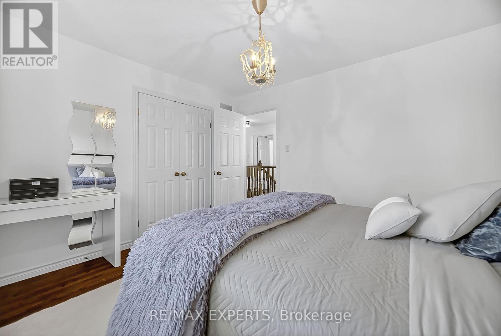 936 Talisman Crescent, London South, Ontario  N6K 0B7 - Photo 26 - X12574748