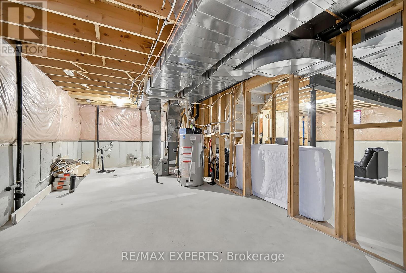 936 Talisman Crescent, London South, Ontario  N6K 0B7 - Photo 32 - X12574748