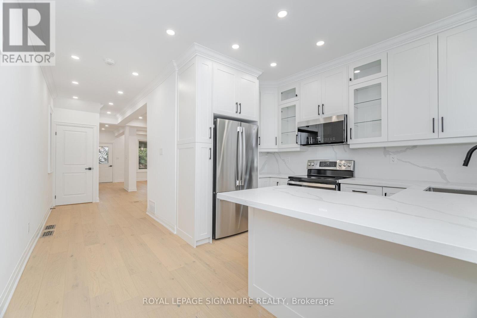 285 Charlton Avenue W, Hamilton, Ontario  L8P 2E4 - Photo 11 - X12574950