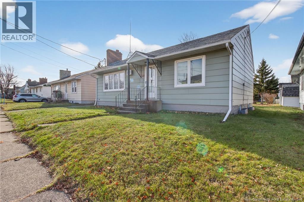 60 Belmont Street, Moncton, New Brunswick  E1C 6X6 - Photo 2 - NB130231