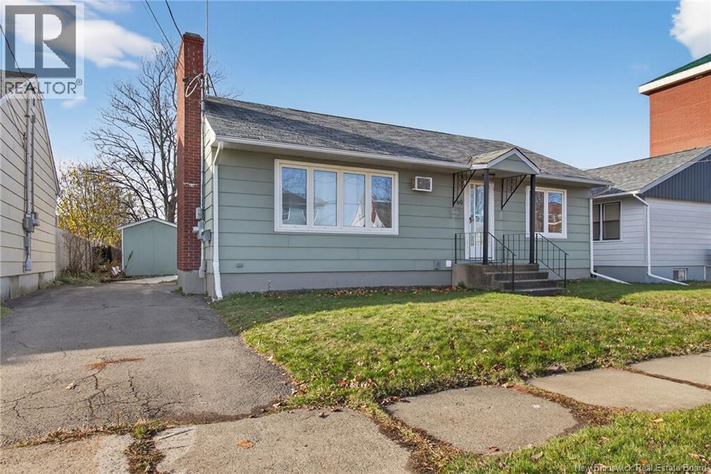 60 Belmont Street, Moncton, New Brunswick  E1C 6X6 - Photo 3 - NB130231