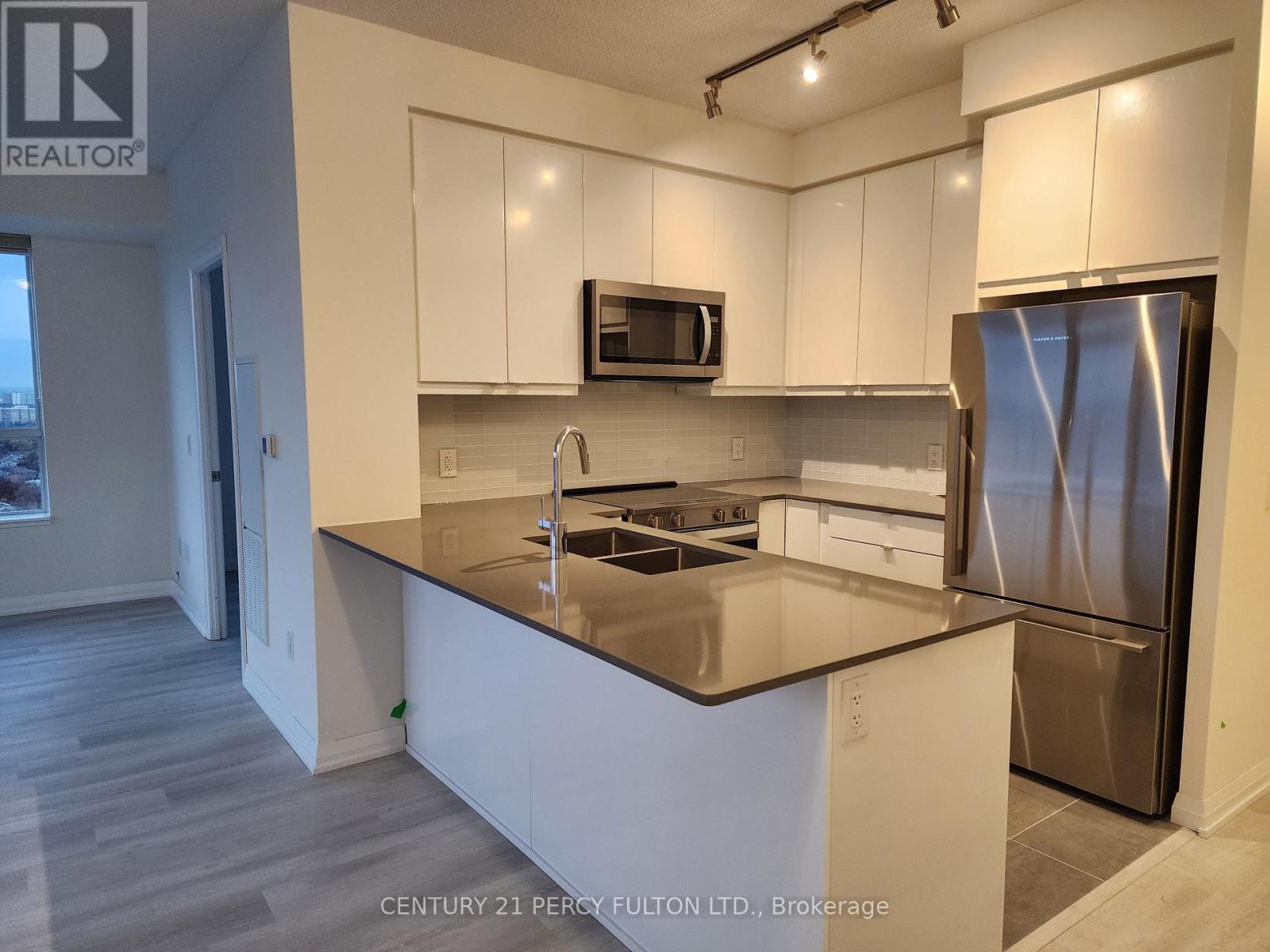 2402 - 3260 Sheppard Avenue E, Toronto, Ontario  M1T 0B5 - Photo 16 - E12568354