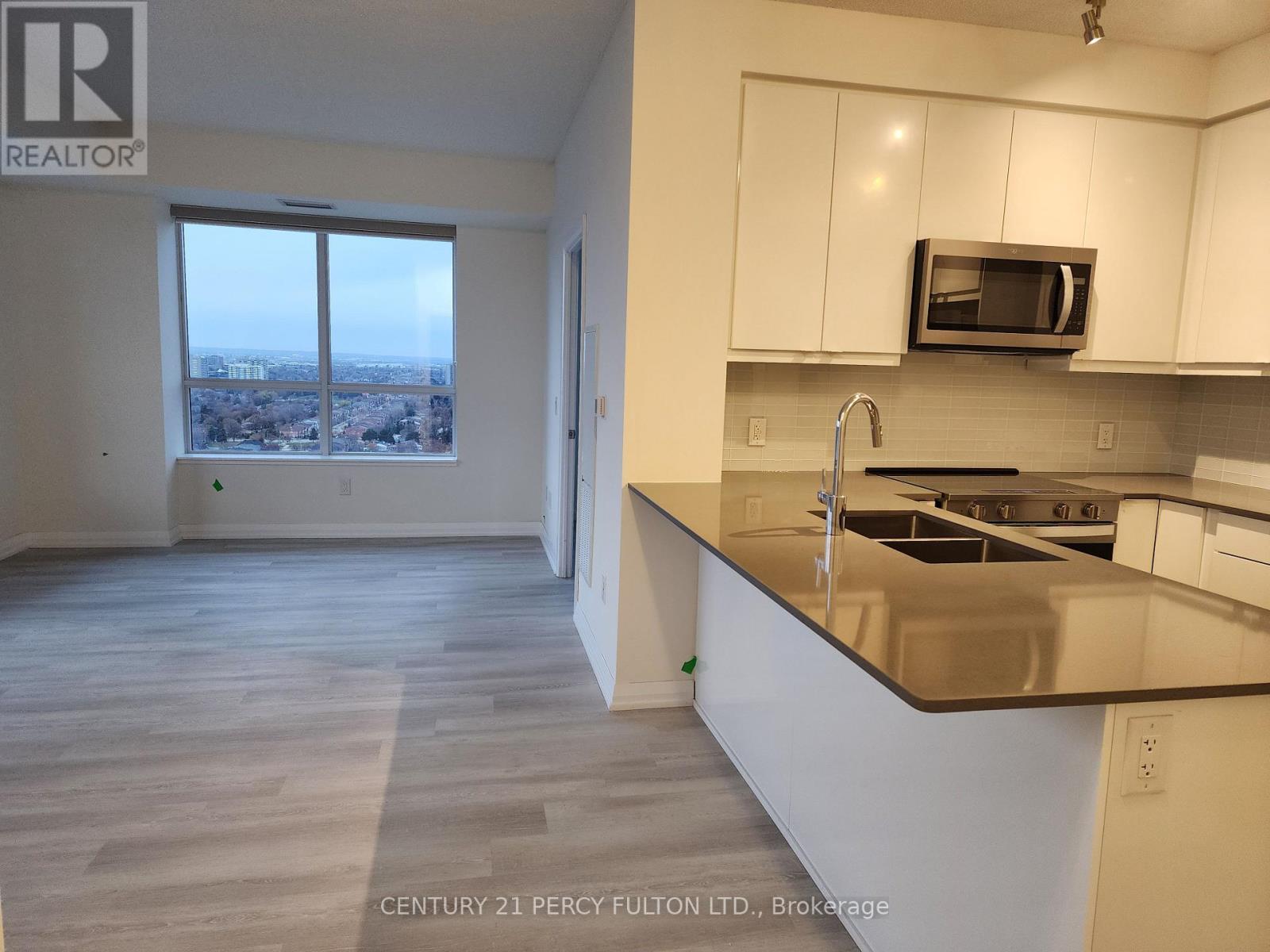 2402 - 3260 Sheppard Avenue E, Toronto, Ontario  M1T 0B5 - Photo 17 - E12568354