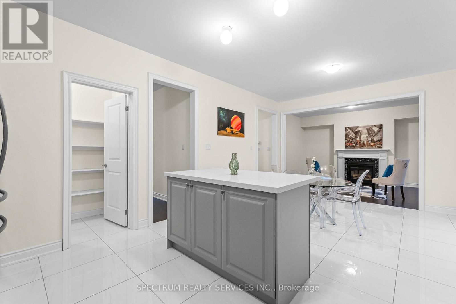 46 Ridgeview Court, Bradford West Gwillimbury, Ontario  L3Z 0R9 - Photo 17 - N12567358